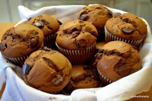 double-choco-muffins